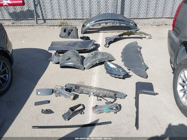 2022 TESLA MODEL 3 — I13
