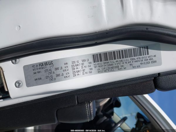 2017 JEEP CHEROKEE LATITUDE FWD — I9