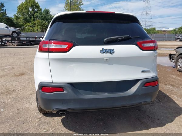2017 JEEP CHEROKEE LATITUDE FWD — I119