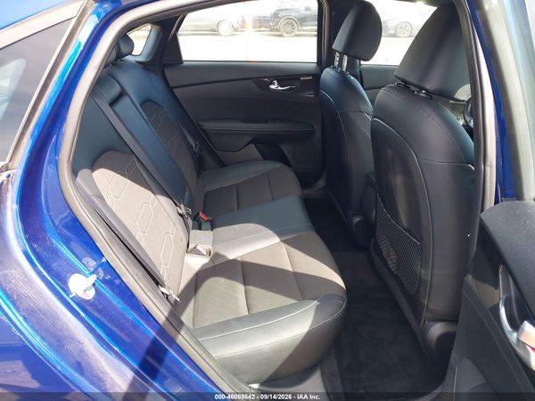 2020 KIA FORTE GT-LINE — I8