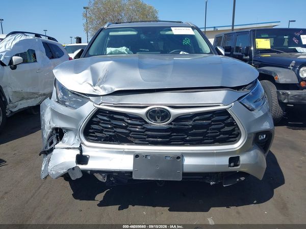2022 TOYOTA HIGHLANDER XLE — I115