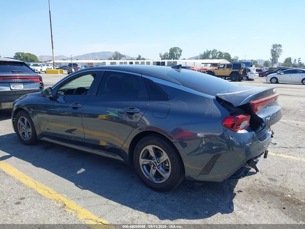 2022 KIA K5 LXS — I3