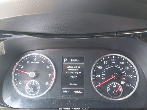 2022 KIA K5 LXS — I7