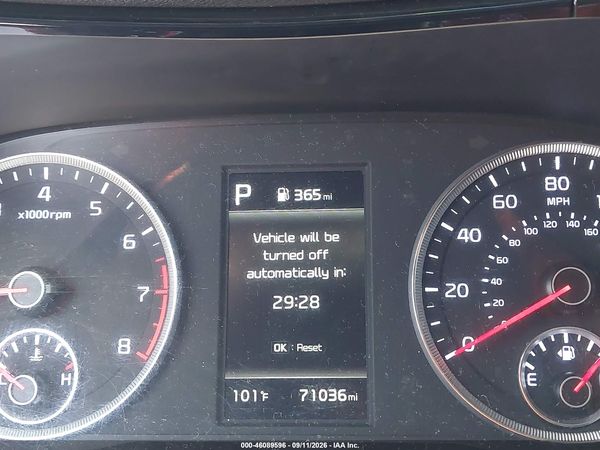 2022 KIA K5 LXS — I118