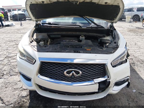 2016 INFINITI QX60 — I10