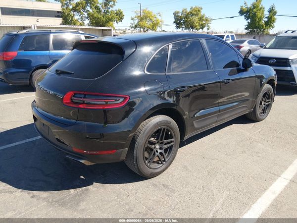 2018 PORSCHE MACAN