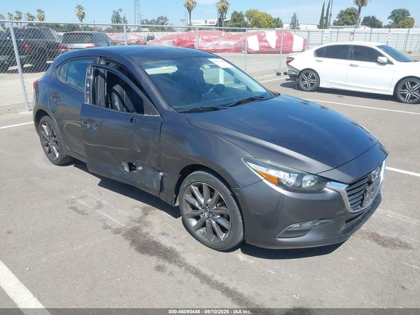 2018 MAZDA MAZDA3 TOURING — I1