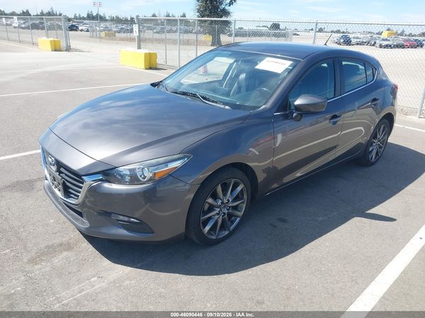 2018 MAZDA MAZDA3 TOURING — I2