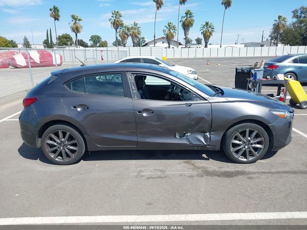 2018 MAZDA MAZDA3 TOURING — I116