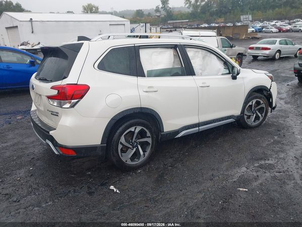 2024 SUBARU FORESTER TOURING — I4