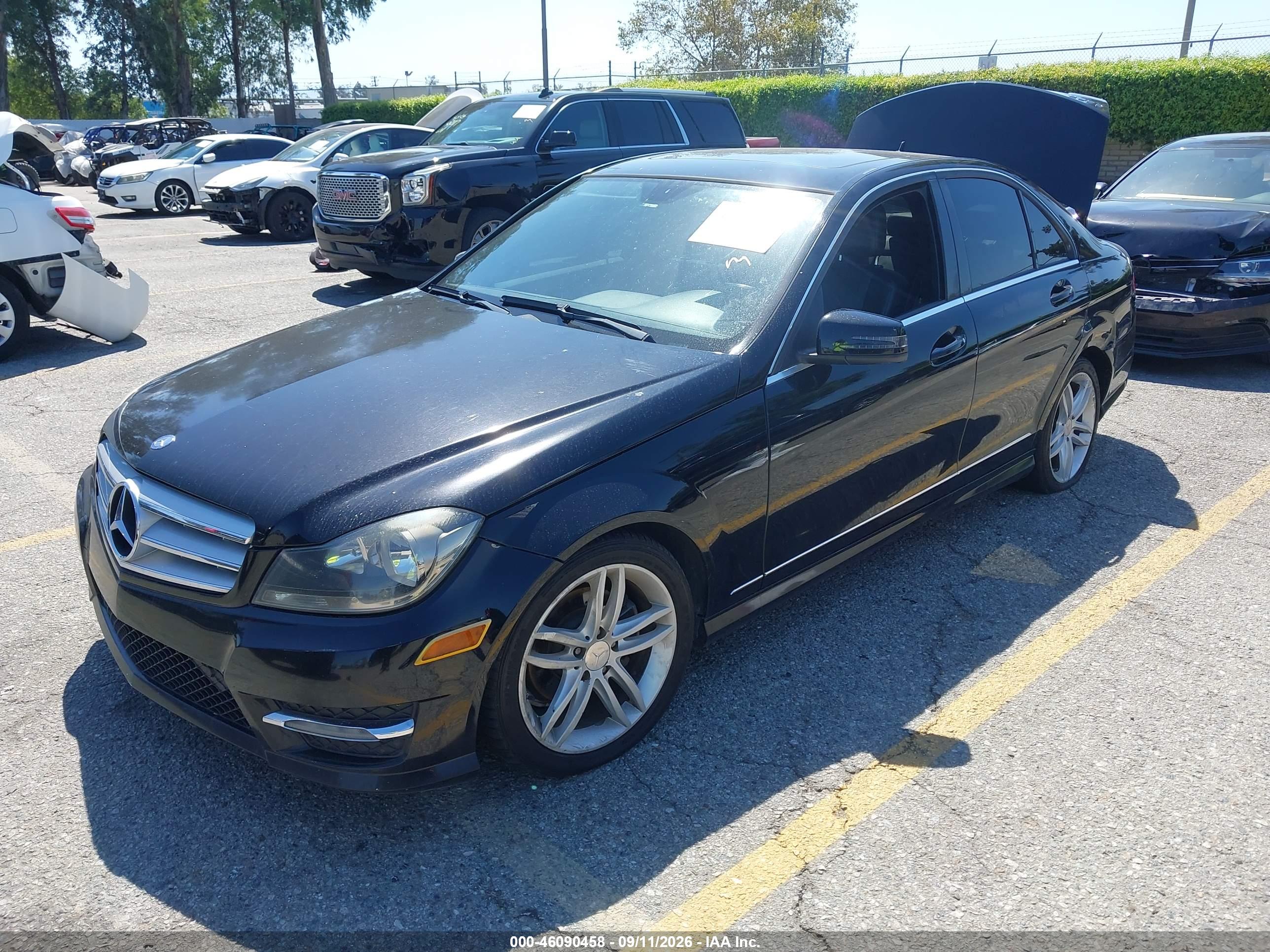 2013 MERCEDES-BENZ C 250 SPORT — I2