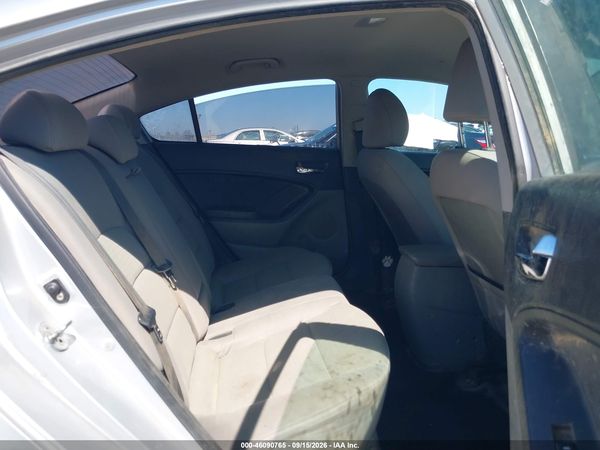 2016 KIA FORTE LX — I8