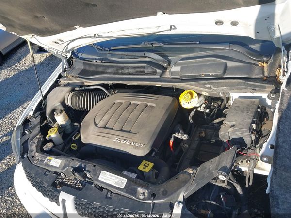 2016 DODGE GRAND CARAVAN R/T — I10
