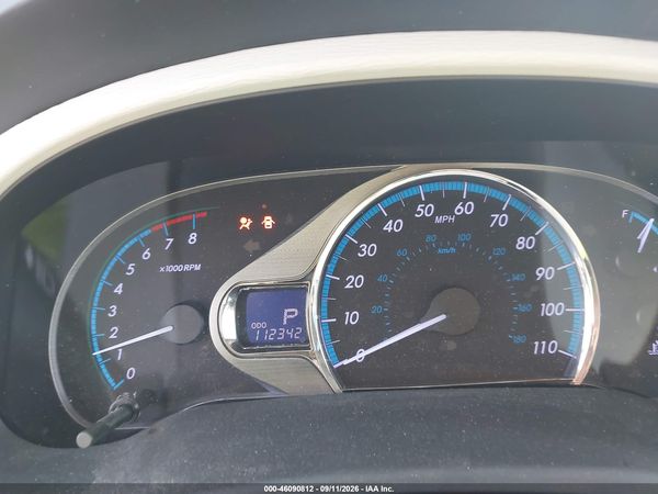 2013 TOYOTA SIENNA XLE V6 8 PASSENGER — I7