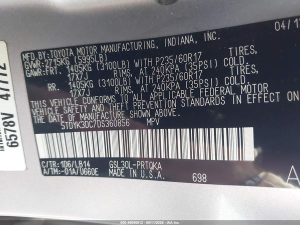 2013 TOYOTA SIENNA XLE V6 8 PASSENGER — I9