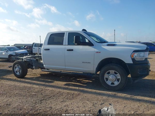 2022 RAM 2500 TRADESMAN  4X4 8' BOX