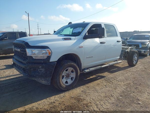 2022 RAM 2500 TRADESMAN  4X4 8' BOX