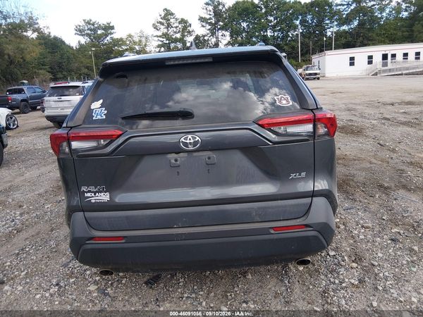 2021 TOYOTA RAV4 XLE — I119