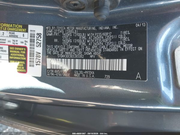 2013 TOYOTA SIENNA LE V6 8 PASSENGER