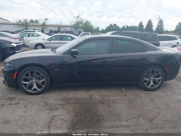 2015 DODGE CHARGER R/T — I117