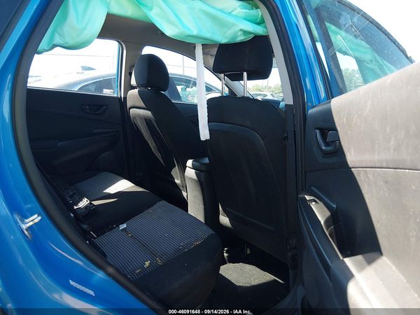 2022 HYUNDAI KONA SE — I8