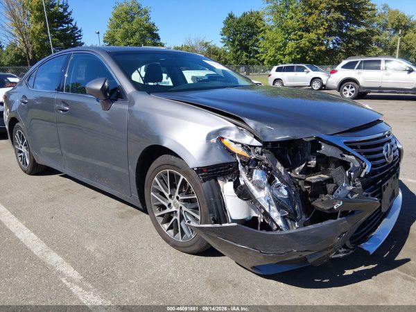 2016 LEXUS ES 350 — I1