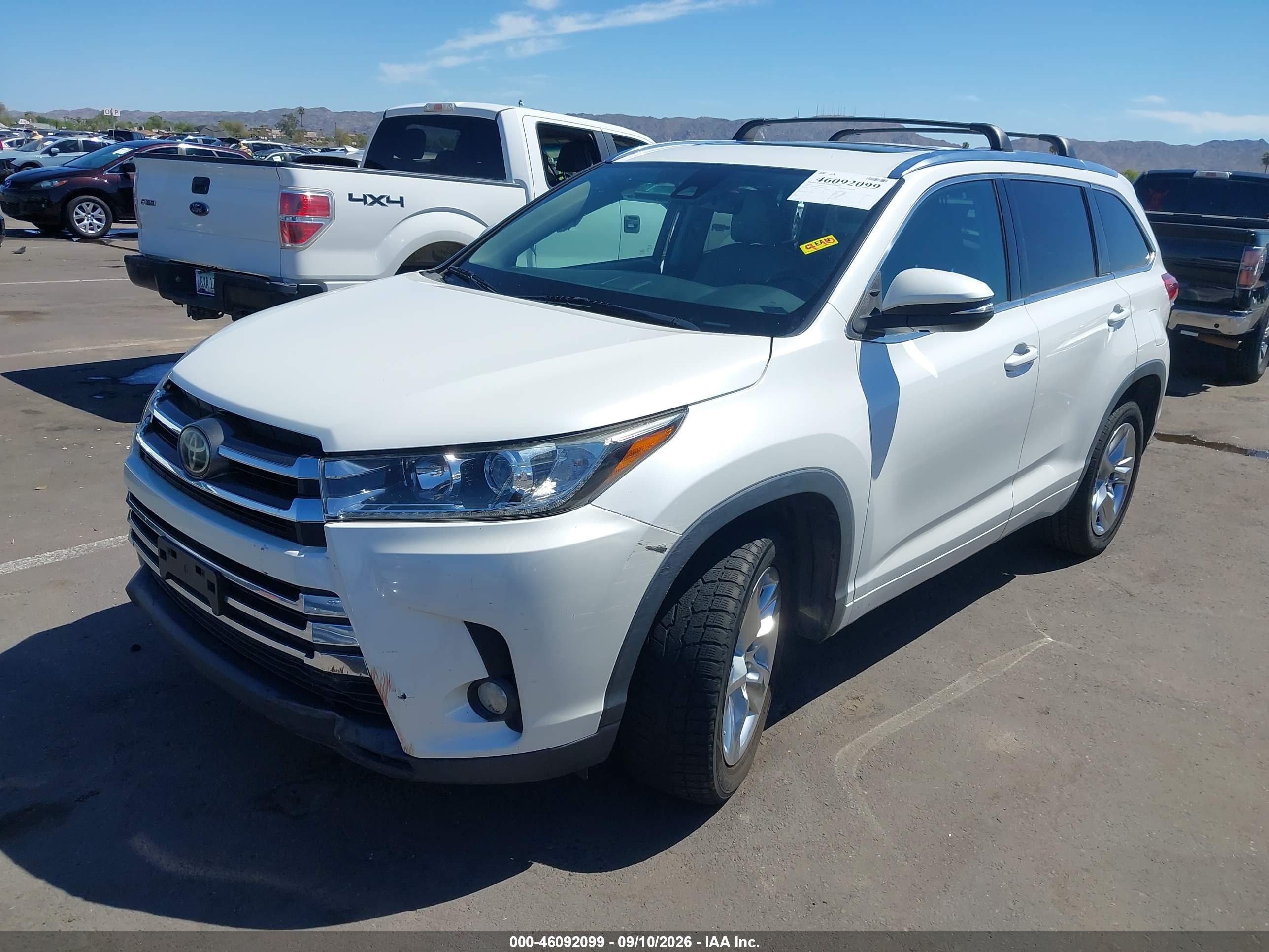 2017 TOYOTA HIGHLANDER LIMITED — I2