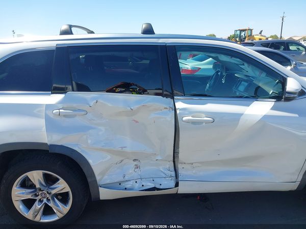 2017 TOYOTA HIGHLANDER LIMITED — I6