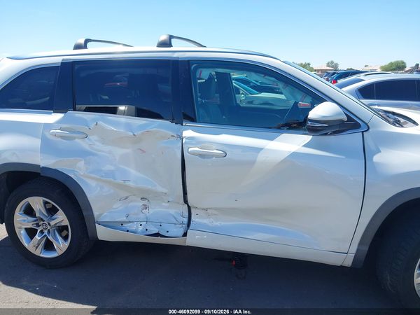 2017 TOYOTA HIGHLANDER LIMITED — I116