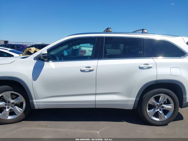 2017 TOYOTA HIGHLANDER LIMITED — I117