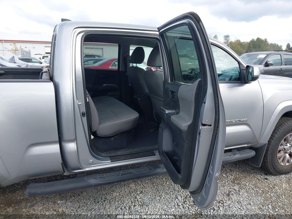2016 TOYOTA TACOMA SR5 V6 — I8