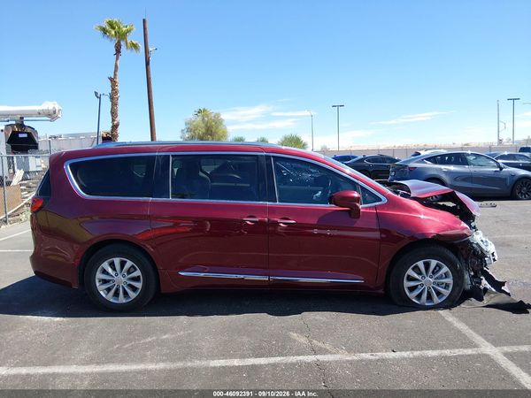 2018 CHRYSLER PACIFICA TOURING L — I116