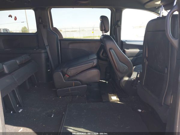 2019 DODGE GRAND CARAVAN GT — I8