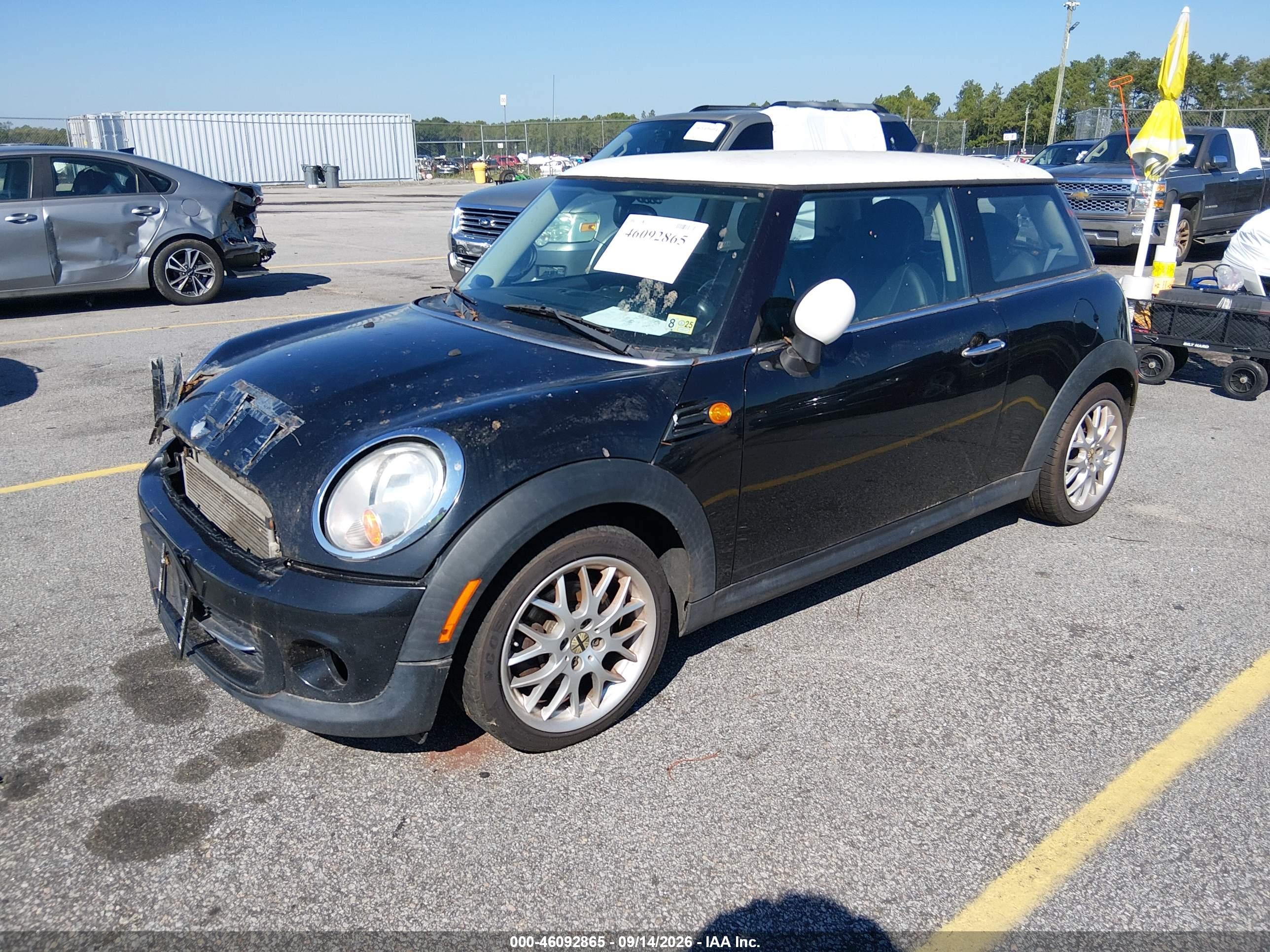 2012 MINI COOPER