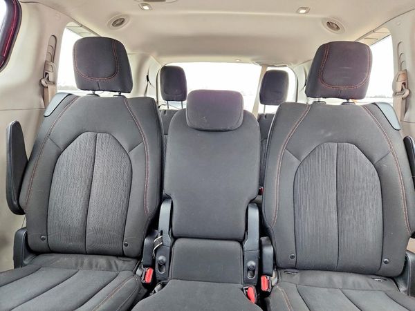 2017 CHRYSLER PACIFICA