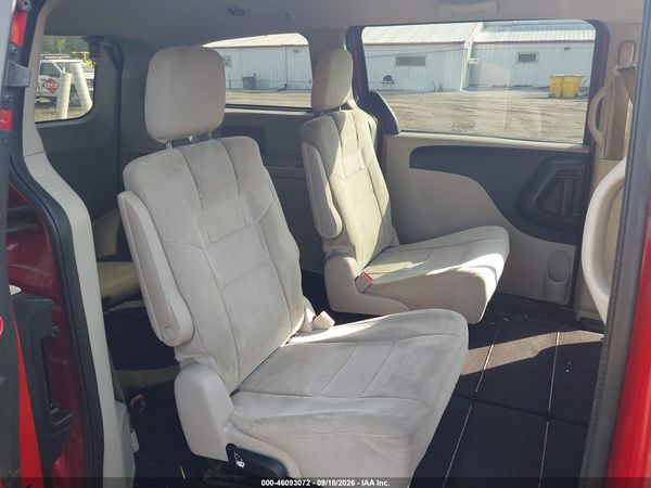 2013 DODGE GRAND CARAVAN SXT — I8