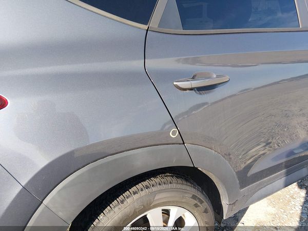 2019 HYUNDAI TUCSON SE — I6