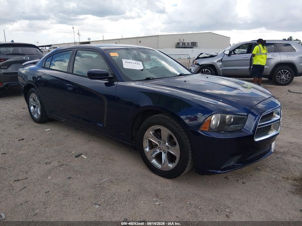 2014 DODGE CHARGER SE — I1