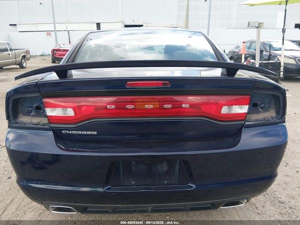 2014 DODGE CHARGER SE — I119