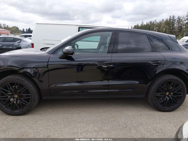 2023 PORSCHE MACAN