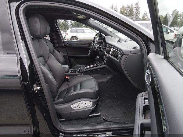 2023 PORSCHE MACAN T