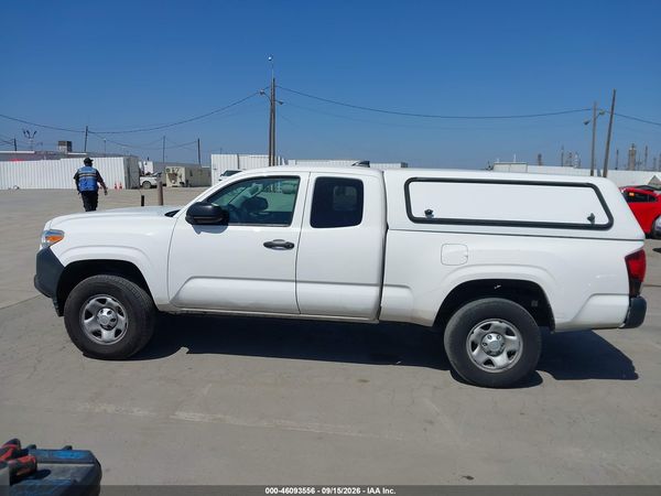 2022 TOYOTA TACOMA SR — I117