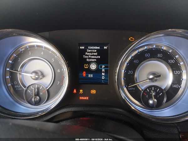 2012 CHRYSLER 300 LIMITED — I7