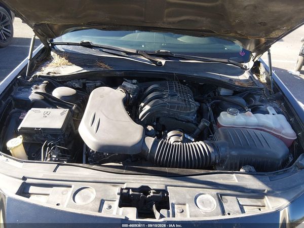 2012 CHRYSLER 300 LIMITED — I10