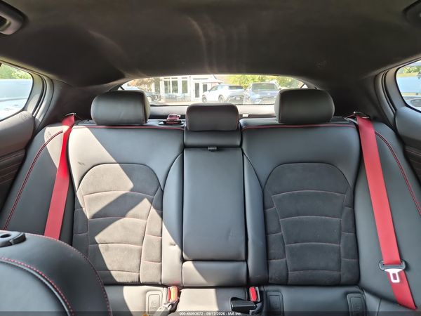 2023 KIA STINGER GT2 — I8