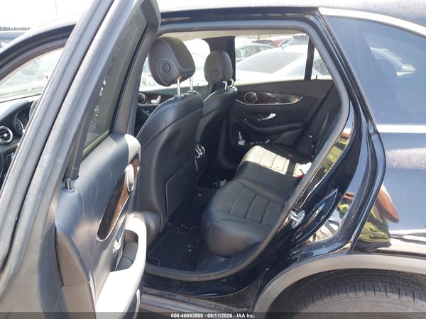2016 MERCEDES-BENZ GLC 300 GLC300 — I8