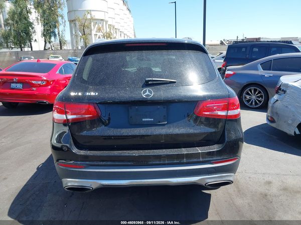 2016 MERCEDES-BENZ GLC 300 GLC300 — I119