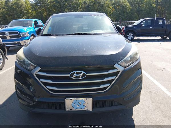 2017 HYUNDAI TUCSON SE