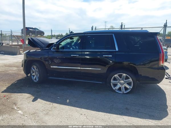 2018 CADILLAC ESCALADE PREMIUM LUXURY — I117