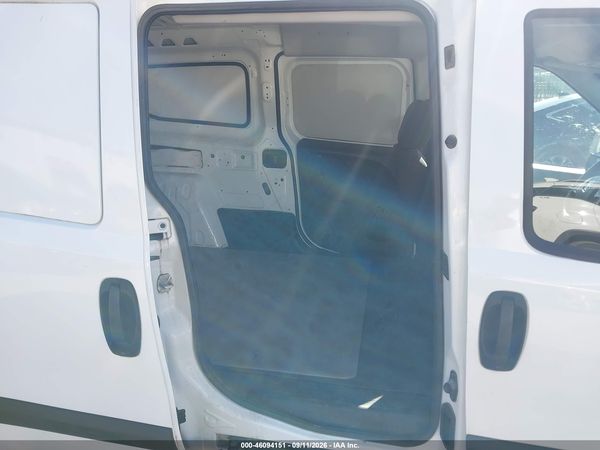 2017 RAM PROMASTER CITY TRADESMAN — I8